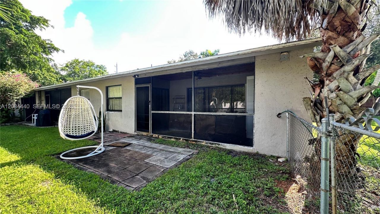 566 SW 20th Ct , Unit 5, Delray Beach, FL 33445 Photo