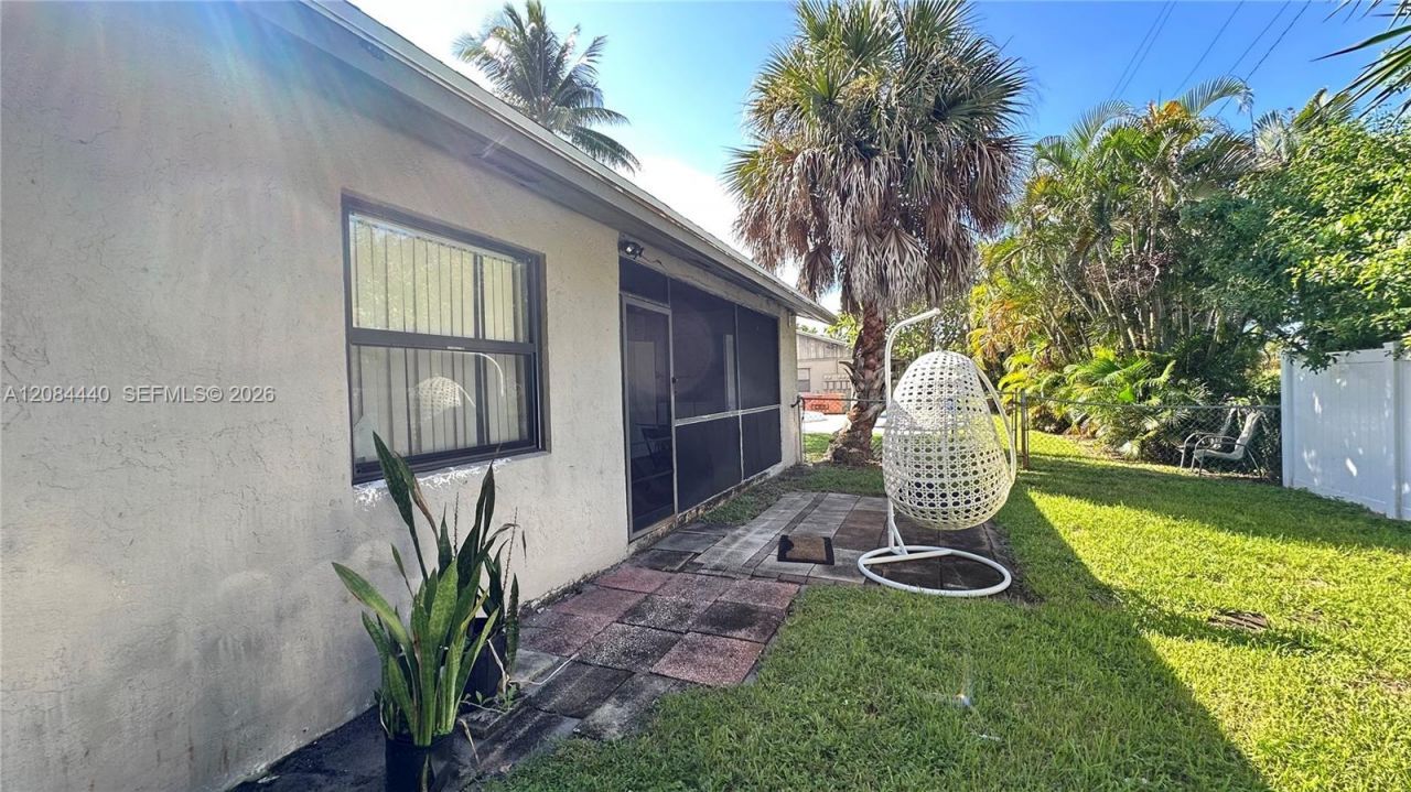 566 SW 20th Ct , Unit 5, Delray Beach, FL 33445 Photo
