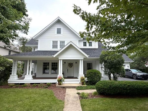 40W040 W Carl Sandburg Road , St. Charles, IL 60175
