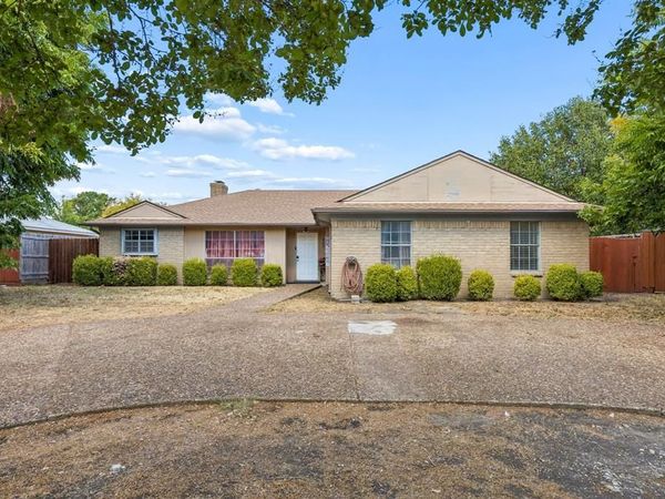 1701 East Spring Valley Road , Richardson, TX 75081