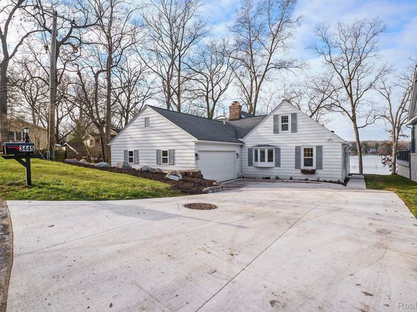 3445 Whitfield Drive, Waterford Township, Mi 48329