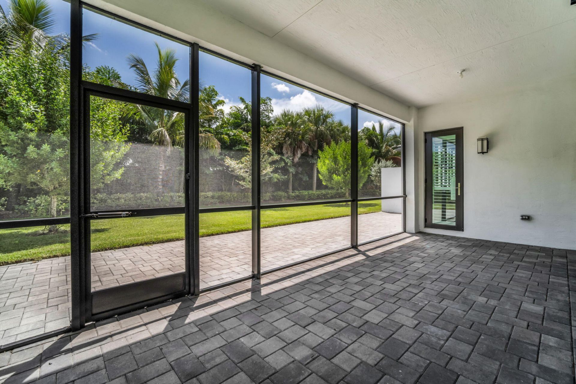 9285 Mountain Pine Grove, Boynton Beach, FL 33473 Photo