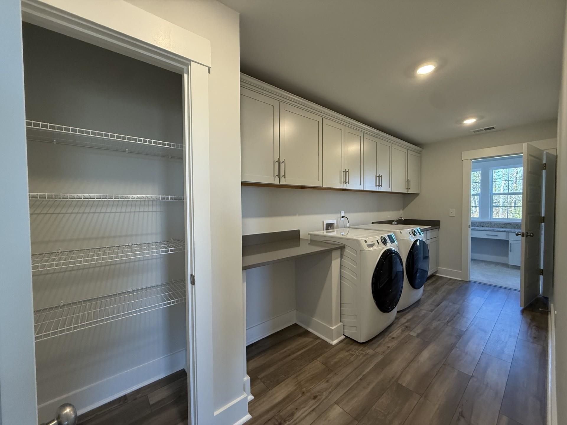 6176 Zoe Way Photo 15