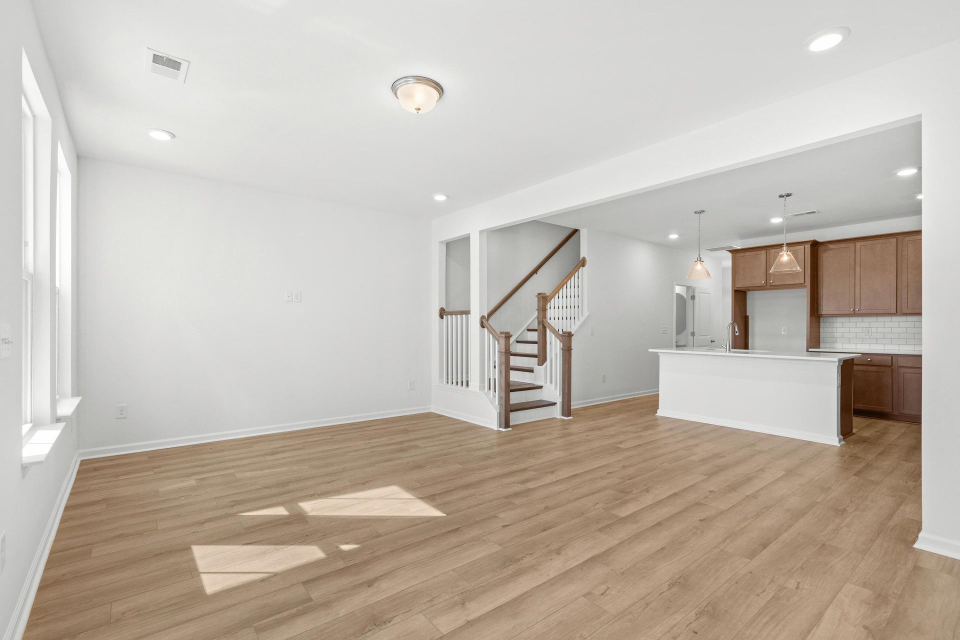 712 Bolder Way Photo 16