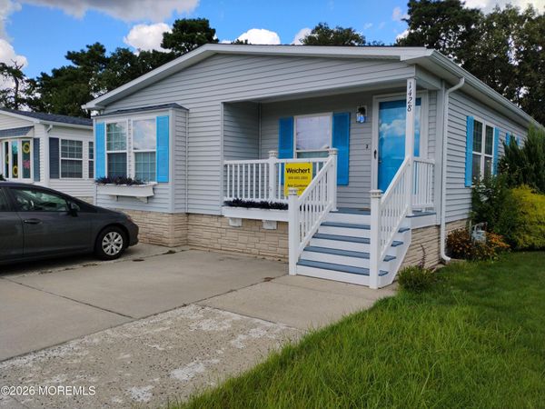 1428 Winding Brook Way, Whiting, NJ 08759