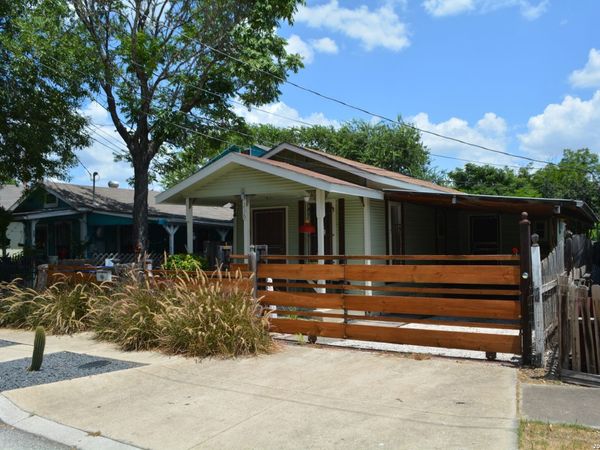 216 N PINTO ST, San Antonio, TX 78207