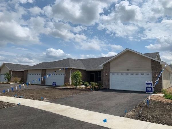 2 BUILDING 18 RIDGE Lane, Bolingbrook, IL 60440