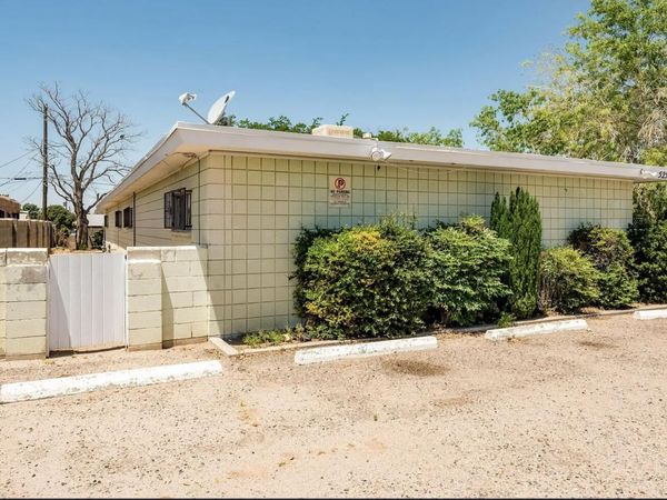 525 Kentucky Street SE, Albuquerque, NM 87108