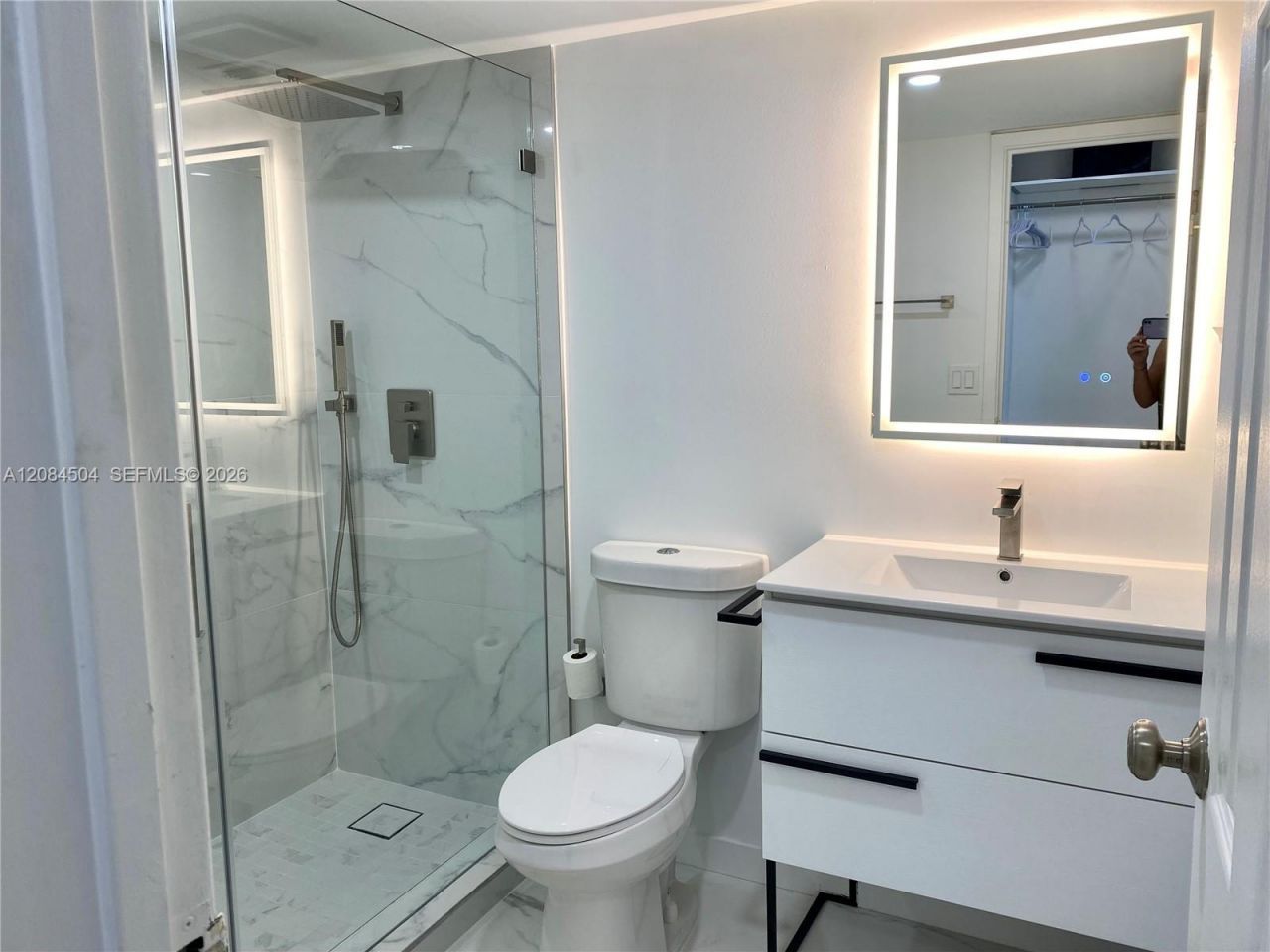 2401 Collins Ave, Unit 1112, Miami Beach, FL 33140 Photo
