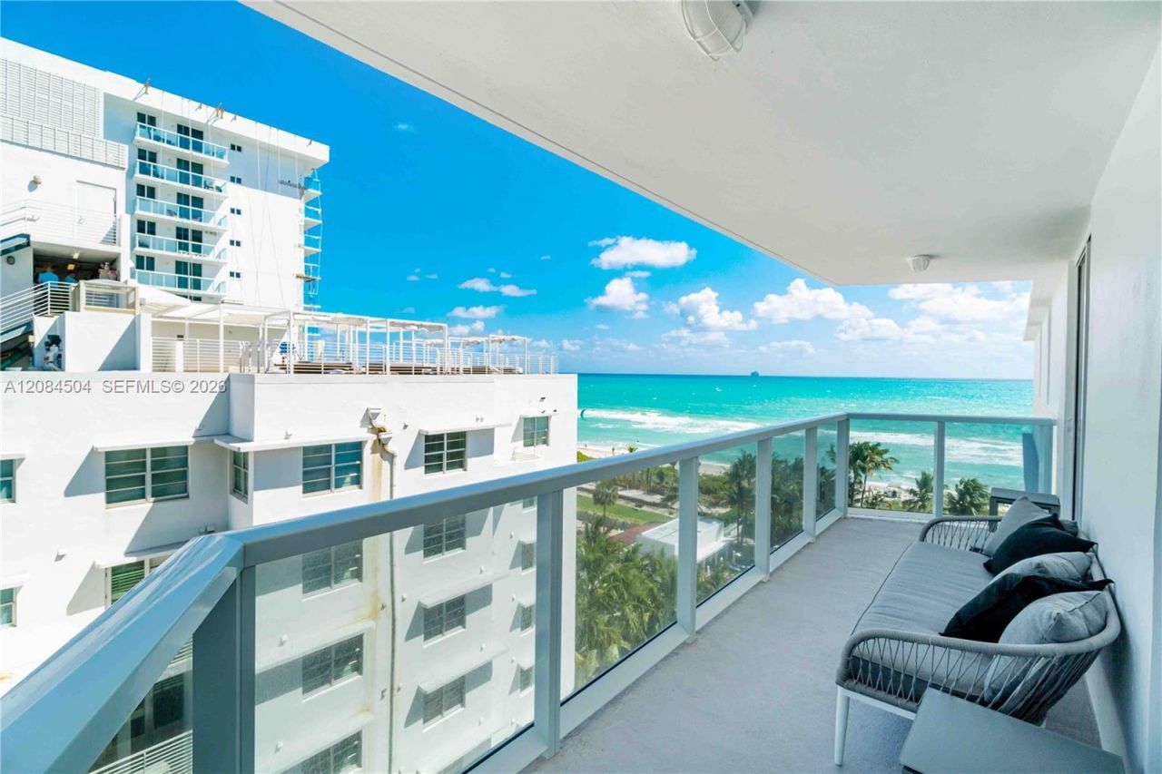 2401 Collins Ave, Unit 1112, Miami Beach, FL 33140 Photo