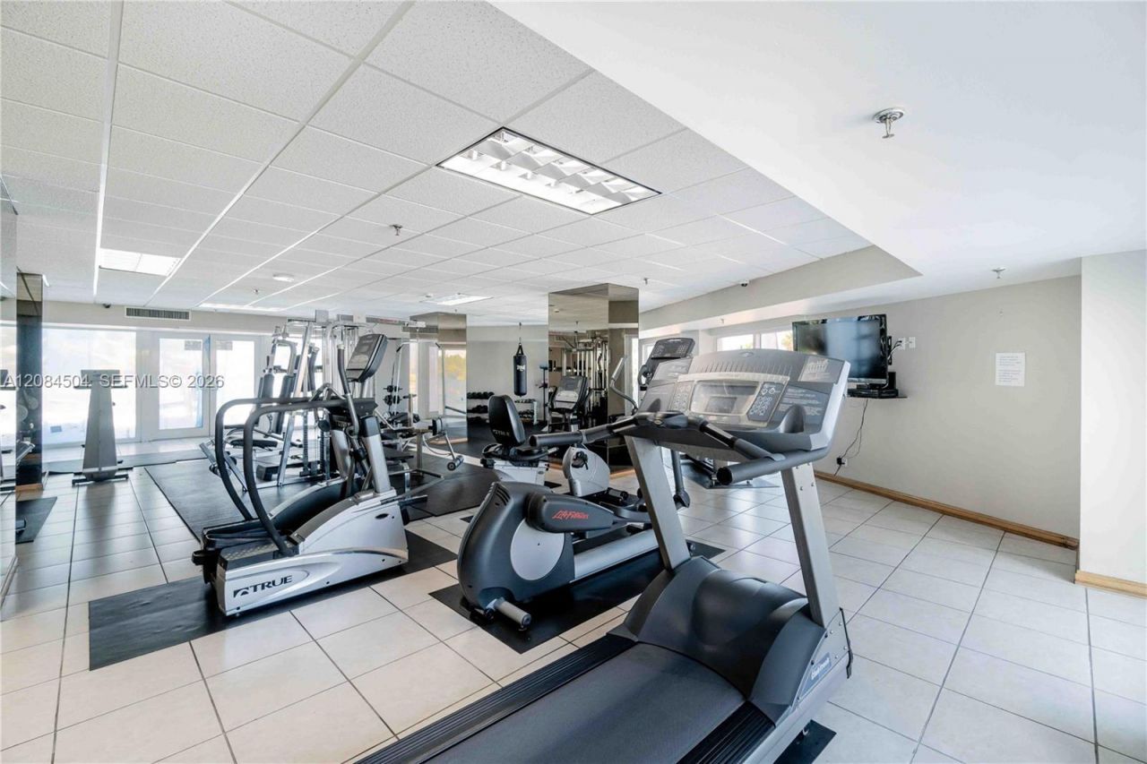 2401 Collins Ave, Unit 1112, Miami Beach, FL 33140 Photo