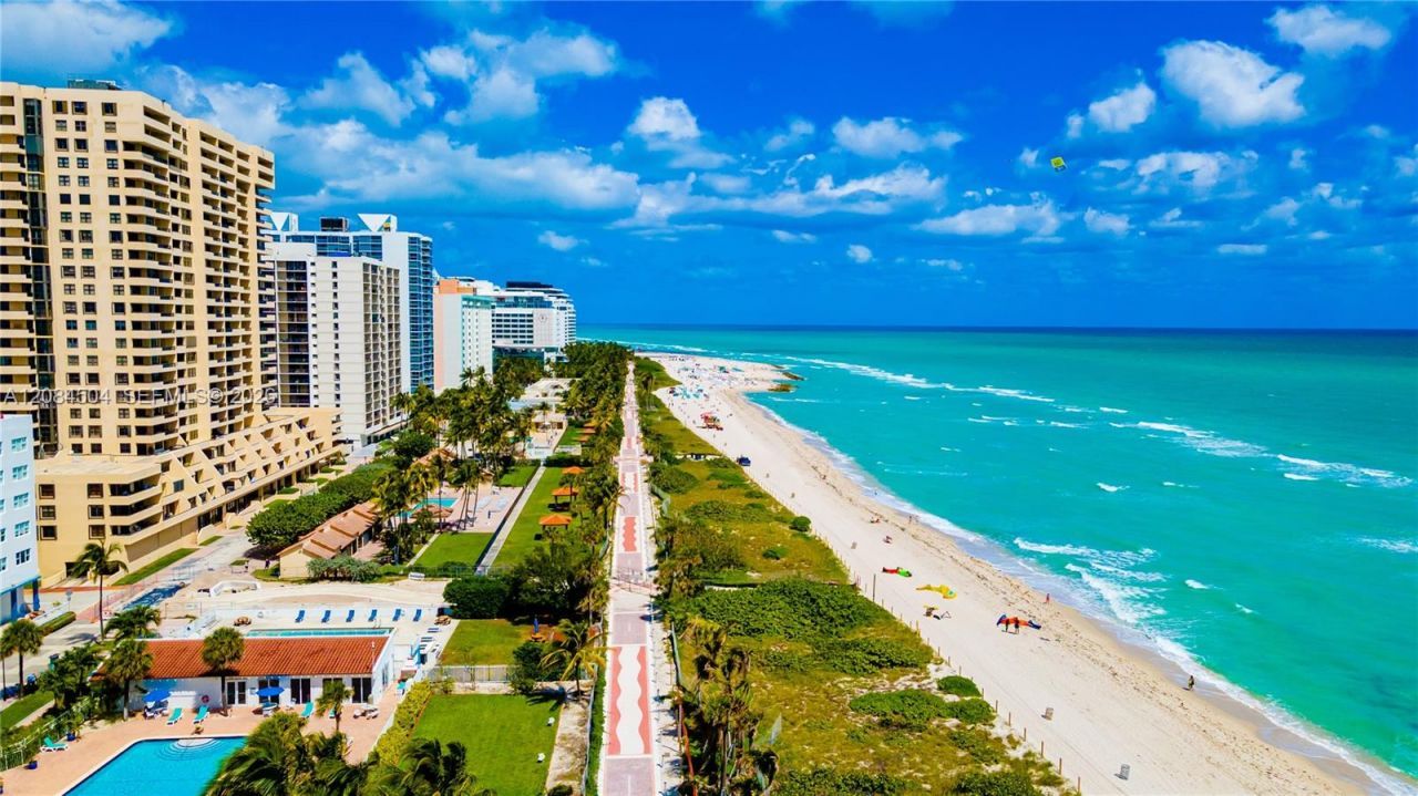 2401 Collins Ave, Unit 1112, Miami Beach, FL 33140 Photo