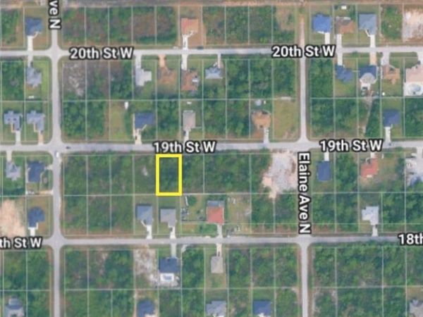 2711 19th ST W, LEHIGH ACRES, FL 33971