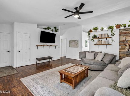 18230 Silverleaf Court, Reno, NV 89508 Photo