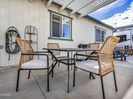 18230 Silverleaf Court, Reno, NV 89508 Photo