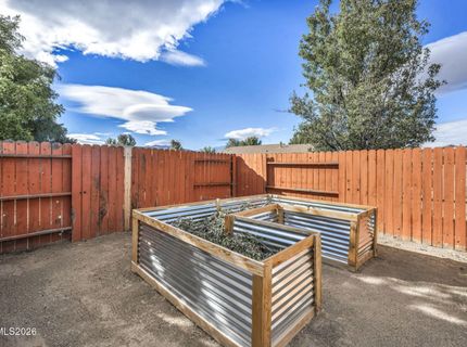 18230 Silverleaf Court, Reno, NV 89508 Photo