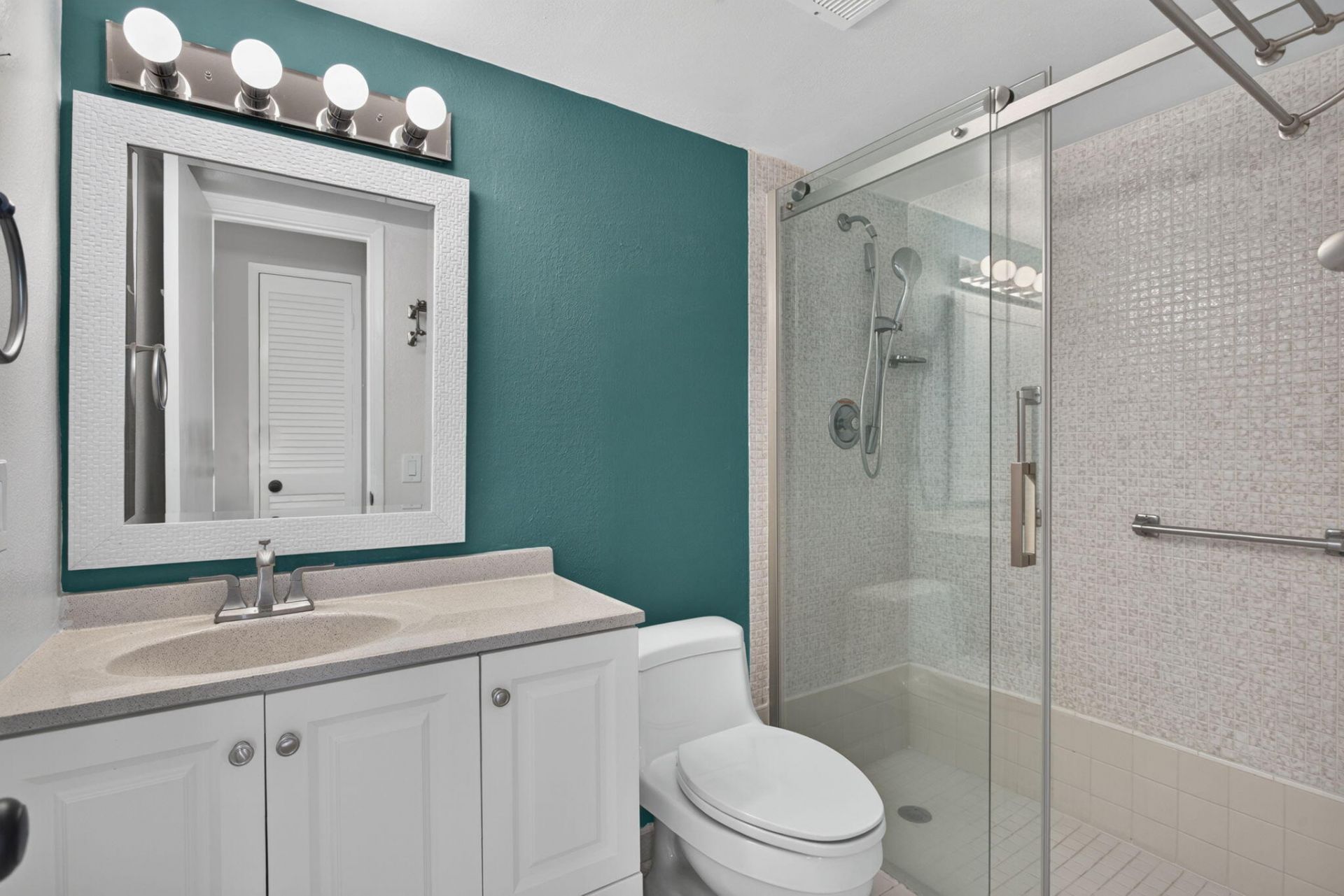 2731 NE 14th St Causeway, Unit 702, Pompano Beach, FL 33062 Photo