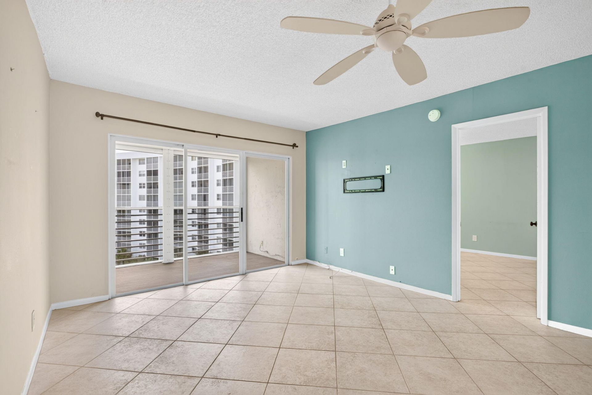 2731 NE 14th St Causeway, Unit 702, Pompano Beach, FL 33062 Photo