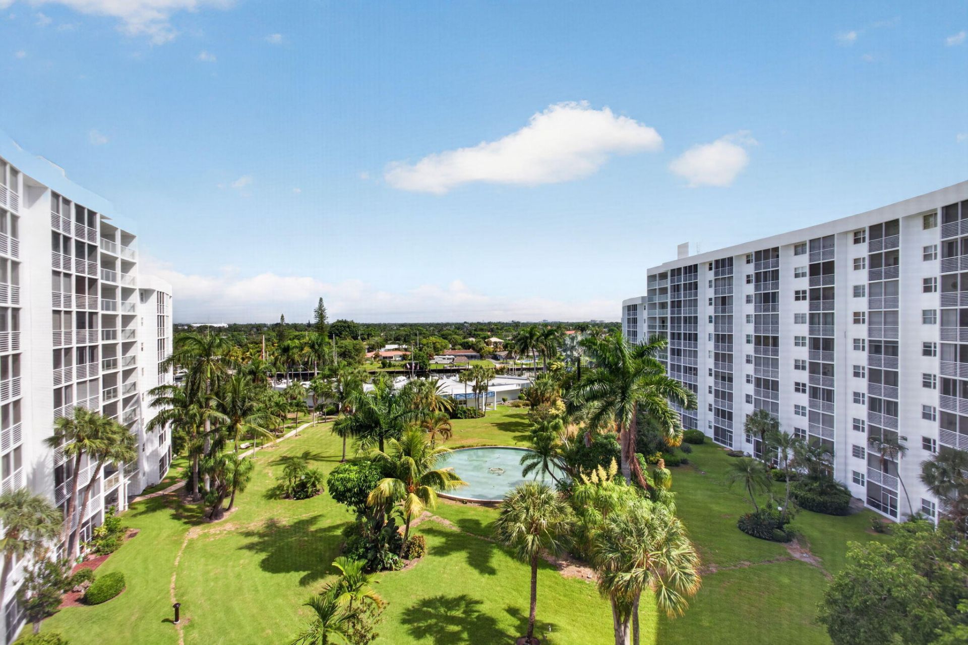 2731 NE 14th St Causeway, Unit 702, Pompano Beach, FL 33062 Photo