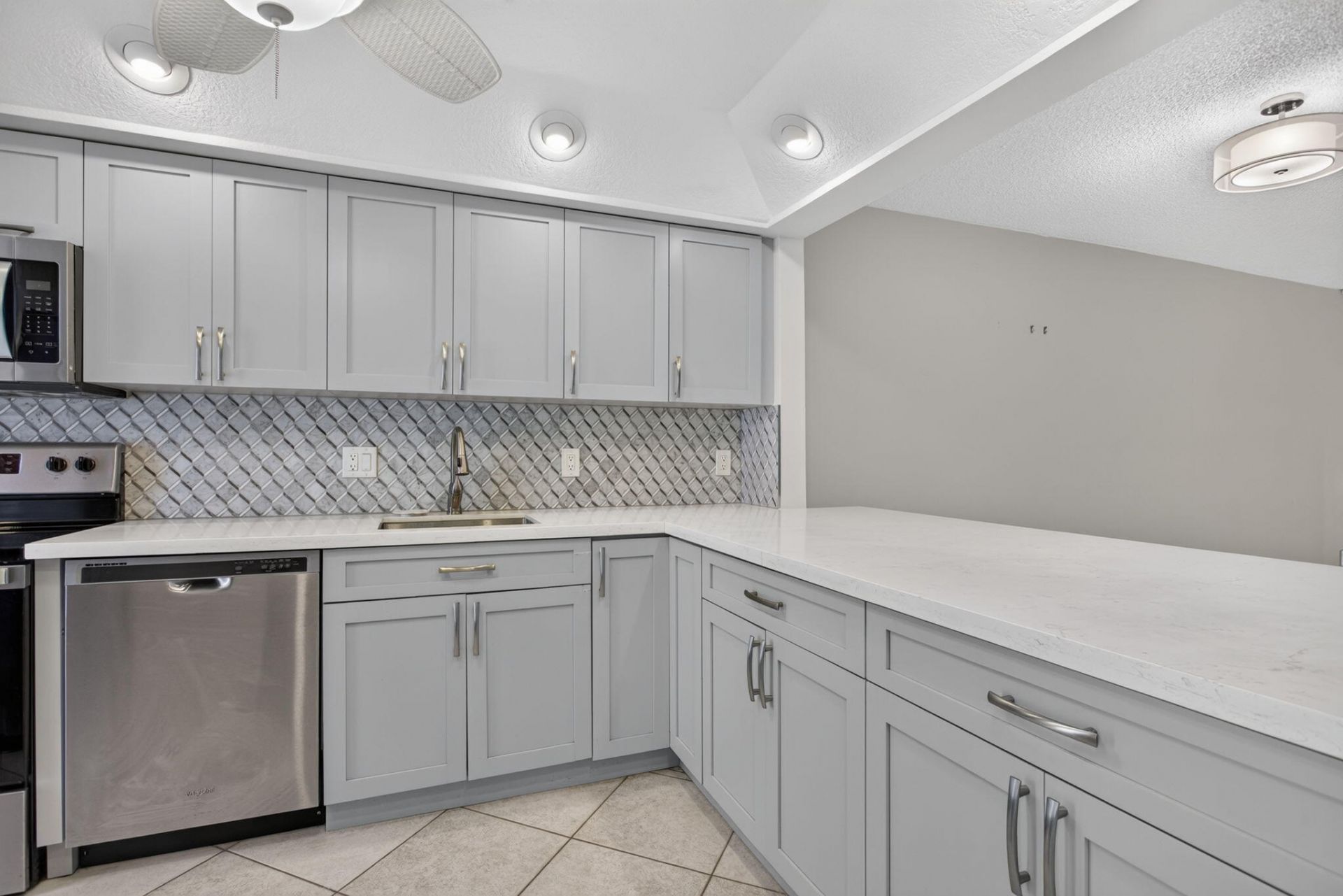 2731 NE 14th St Causeway, Unit 702, Pompano Beach, FL 33062 Photo