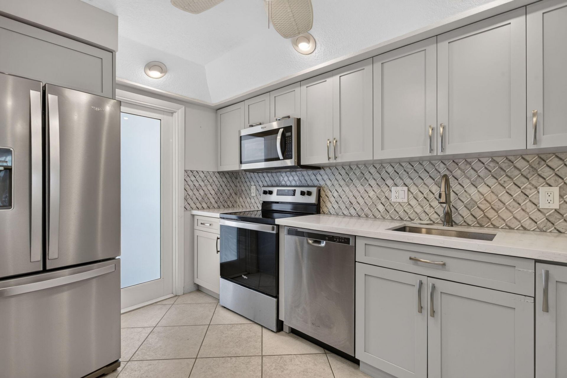 2731 NE 14th St Causeway, Unit 702, Pompano Beach, FL 33062 Photo