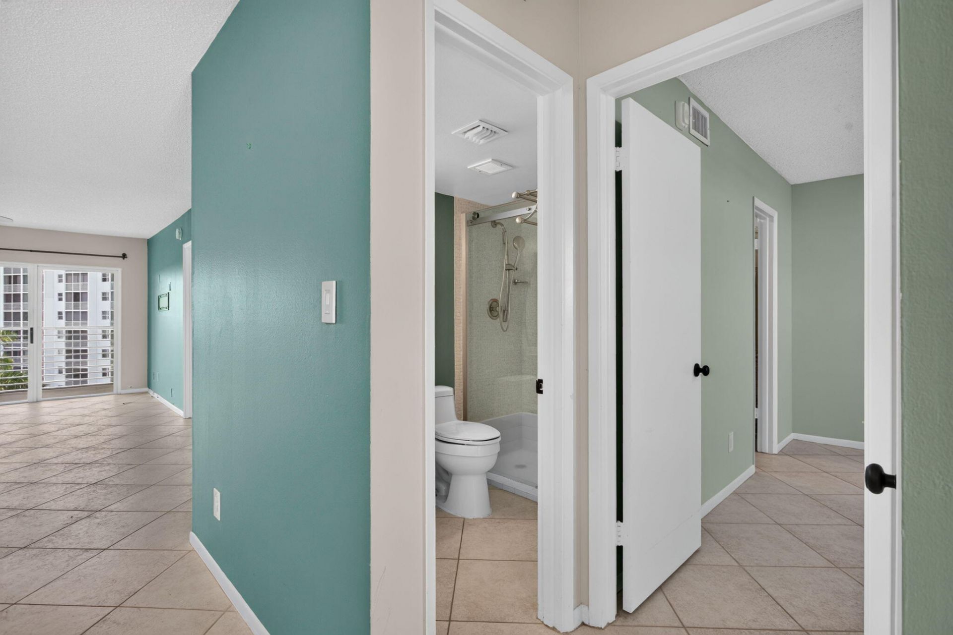 2731 NE 14th St Causeway, Unit 702, Pompano Beach, FL 33062 Photo