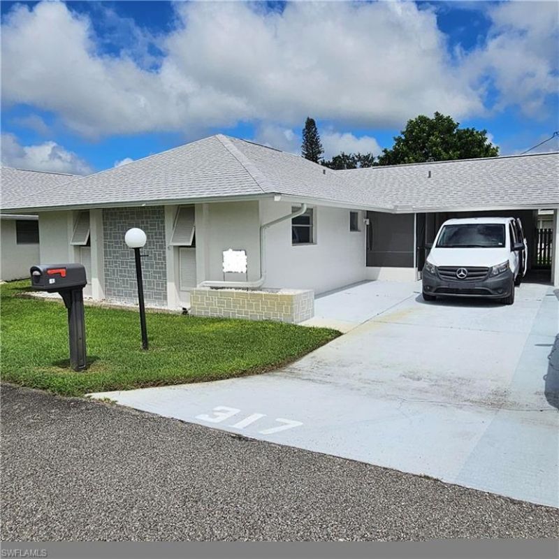 317 Maycrest Rd, Unit 317, Lehigh Acres, FL 33936 Photo