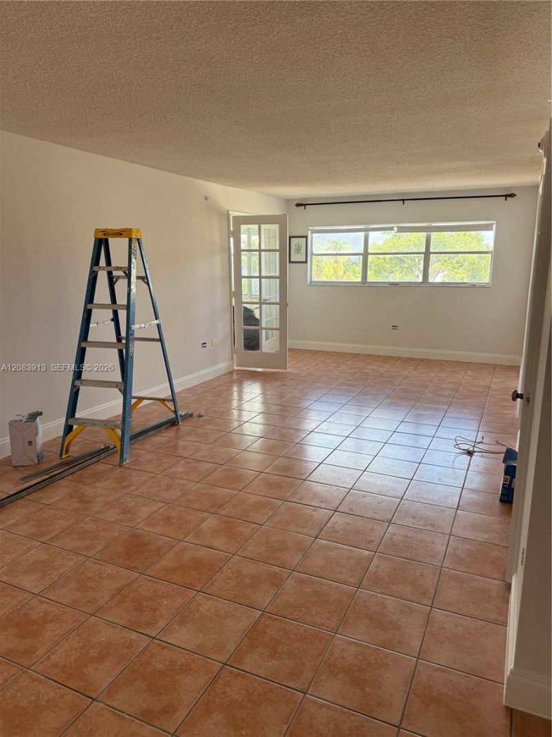 1881 Washington Ave, Unit 5B, Miami Beach, FL 33139 Photo
