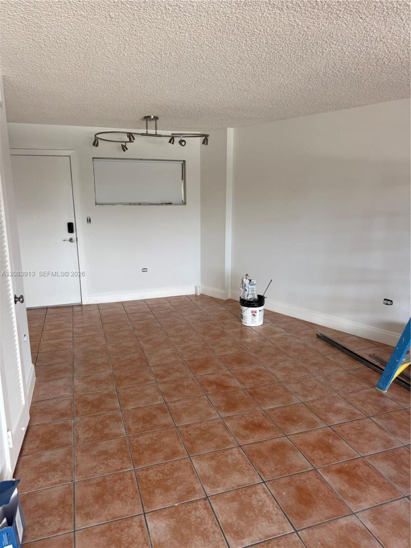1881 Washington Ave, Unit 5B, Miami Beach, FL 33139 Photo