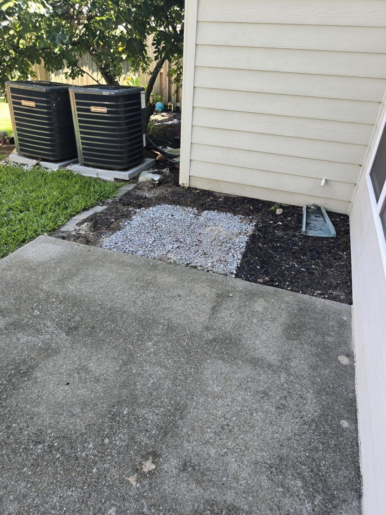 945 E Estates Boulevard Photo 18