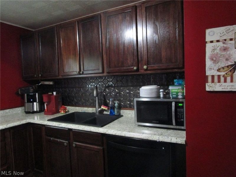 815 Main Street, Conneaut, OH 44030 Photo 18