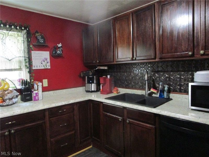 815 Main Street, Conneaut, OH 44030 Photo 19