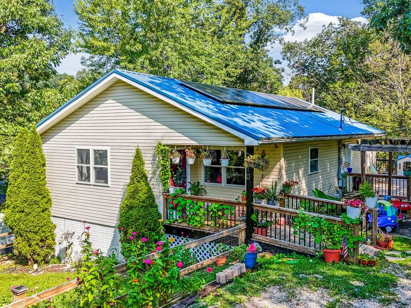 210 Grover Street, Nelsonville, OH 45764 Photo 2