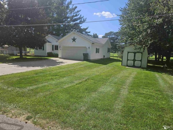 120 White Deer Trail Road, Prudenville, MI 48651