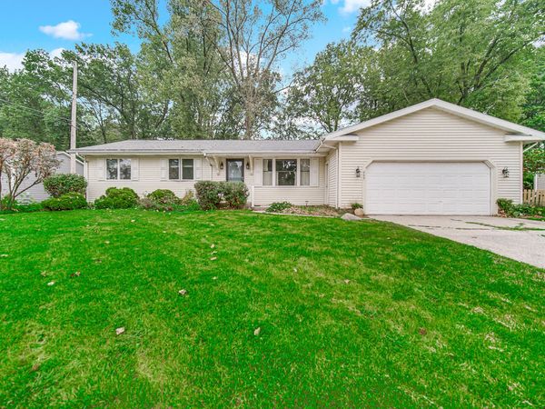 207 Highland Drive, Valparaiso, IN 46383