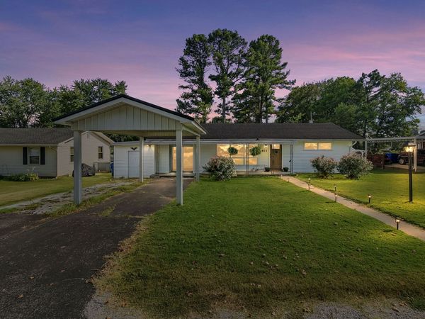 413 Sampson Ave , Adairville, KY 42202