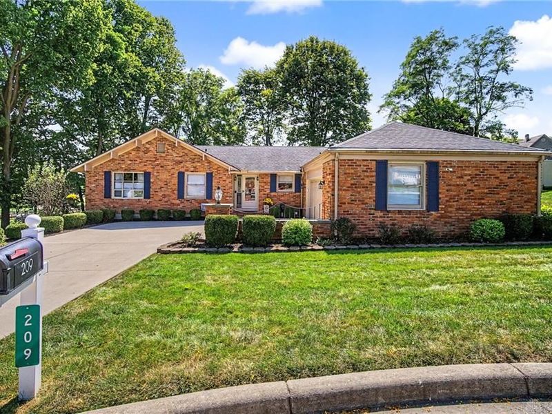 209 E Twin Street, Lewisburg, OH 45338 Photo 2
