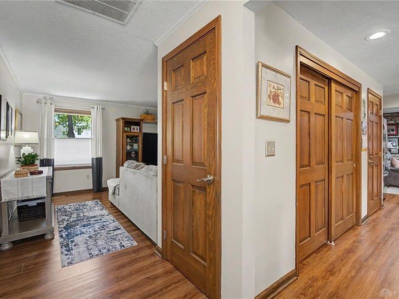 209 E Twin Street, Lewisburg, OH 45338 Photo 5