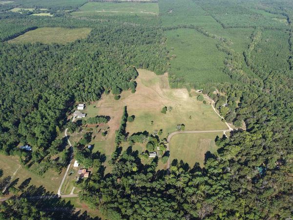 1075 S VINEYARD Road, Malvern, AR 72104