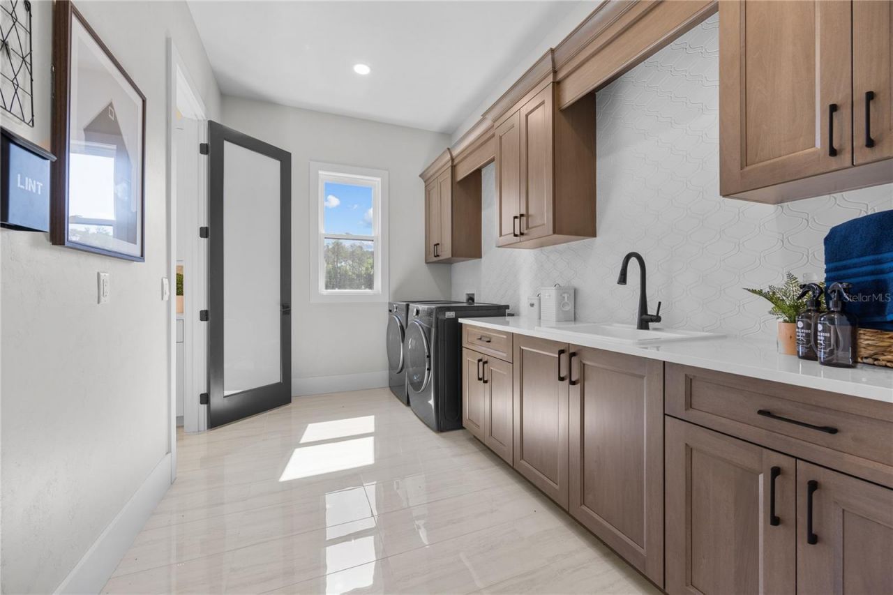 1099 SW 147th Terrace, Newberry, FL 32669 Photo