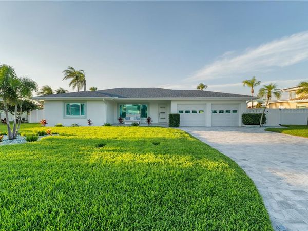 227 HOWARD DRIVE , BELLEAIR BEACH, FL 33786