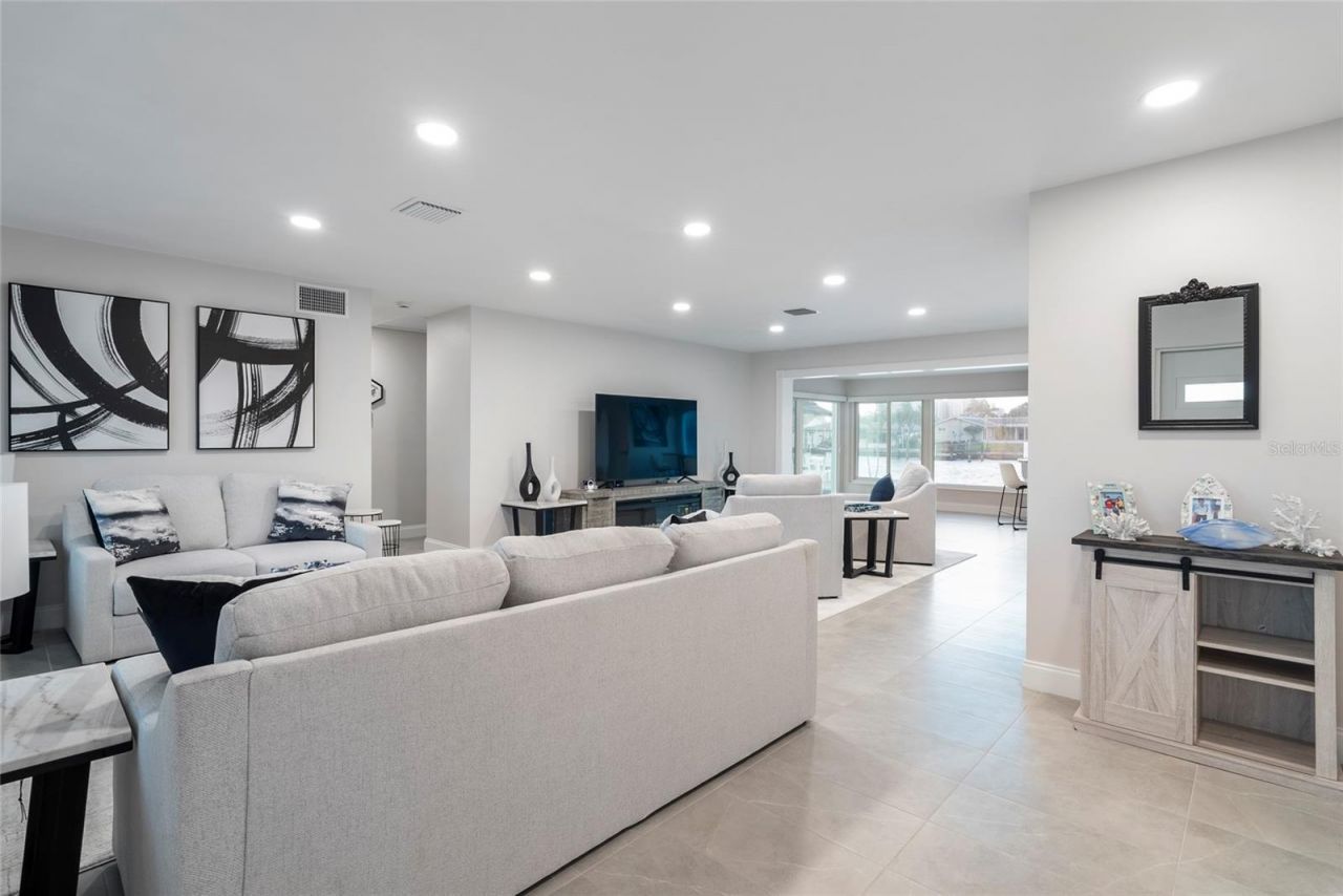 227 Howard Drive, Belleair Beach, FL 33786 Photo