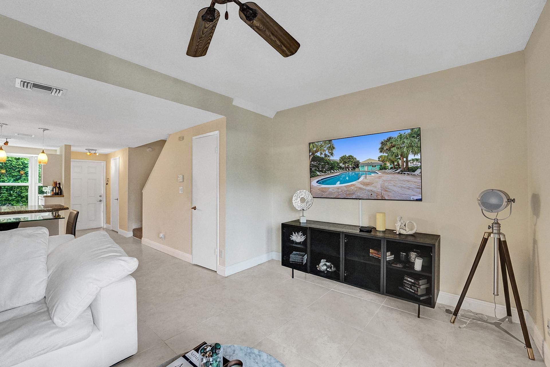 2571 NE 15th Street, Pompano Beach, FL 33062 Photo