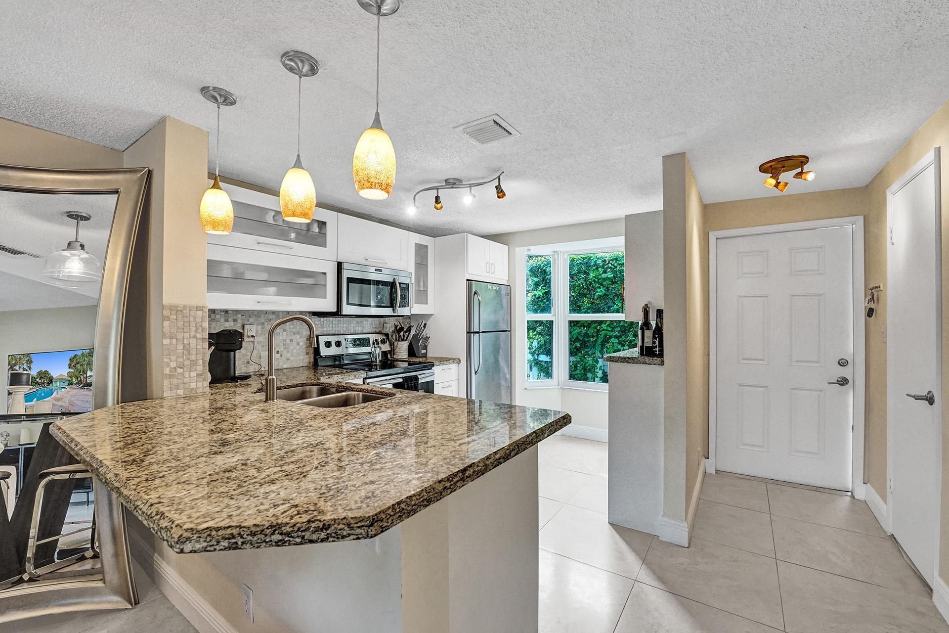 2571 NE 15th Street, Pompano Beach, FL 33062 Photo