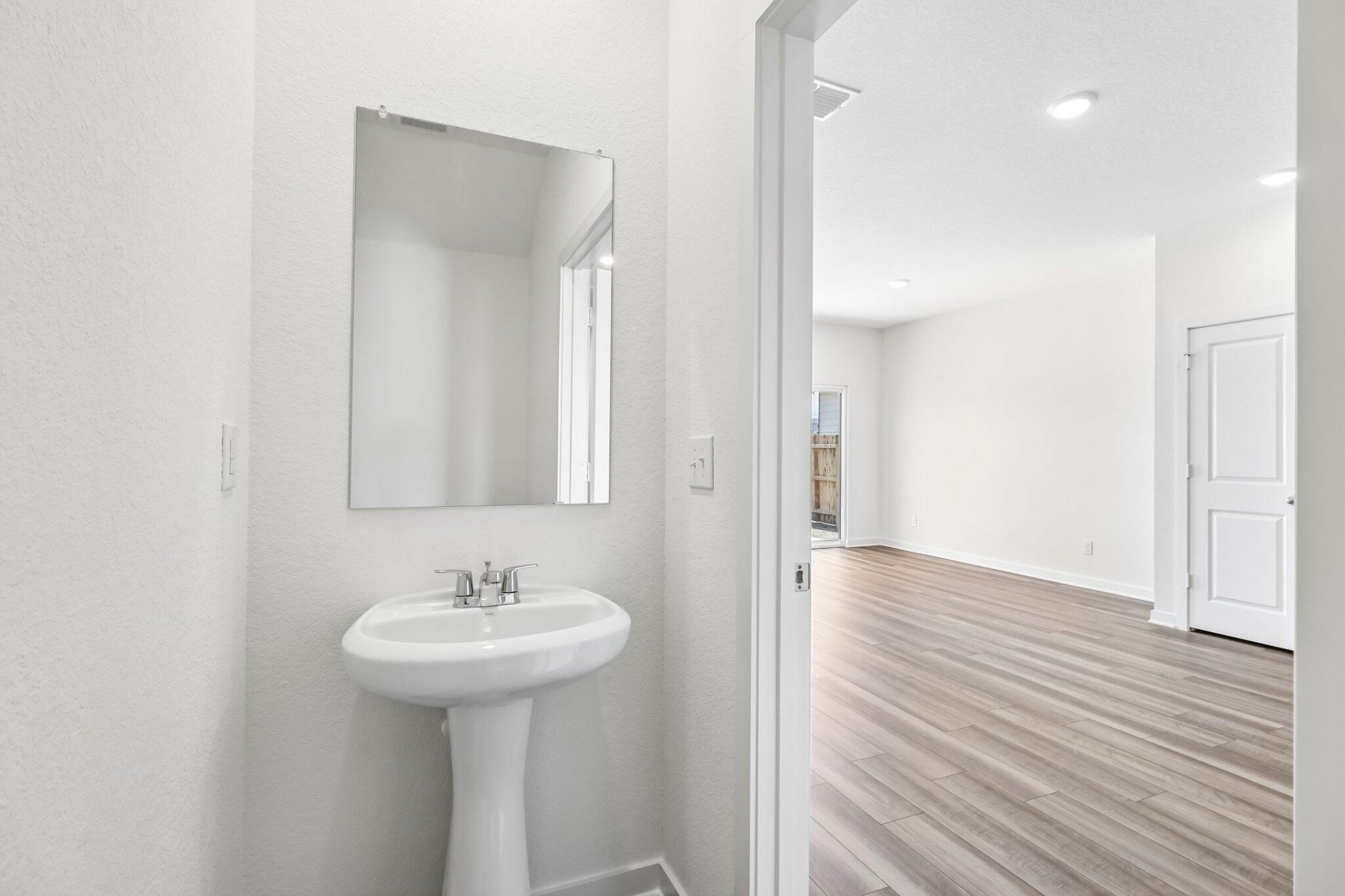 8867 Salamander Road Photo 12