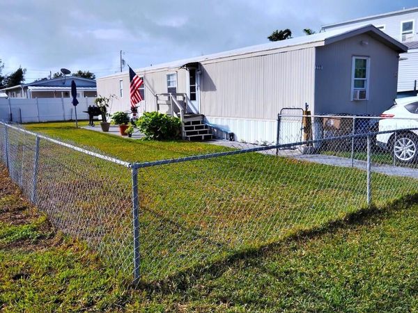 25D 10th Avenue, Stock Island, FL 33040