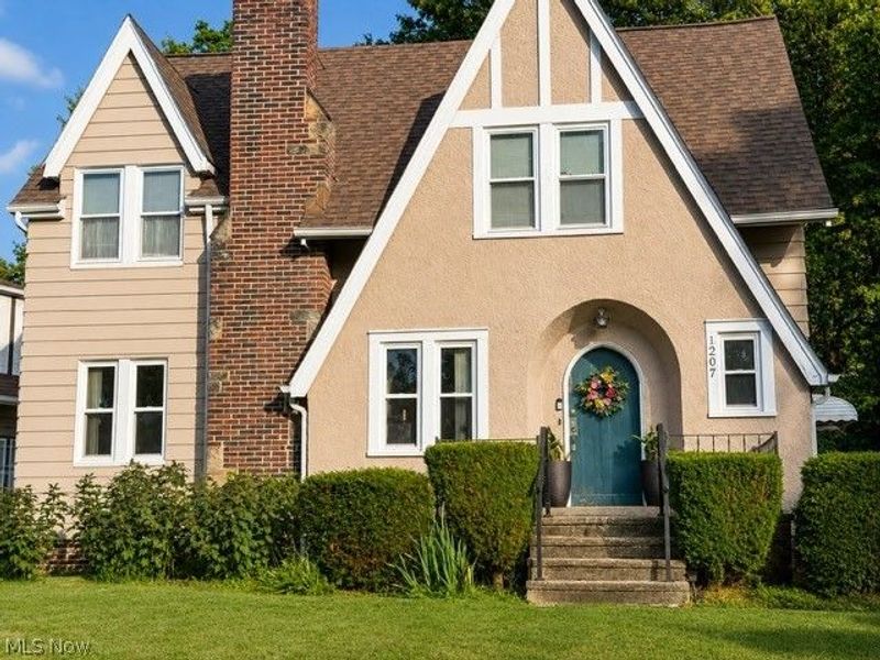 1207 Castleton Road, Cleveland Heights, OH 44121 Photo 1