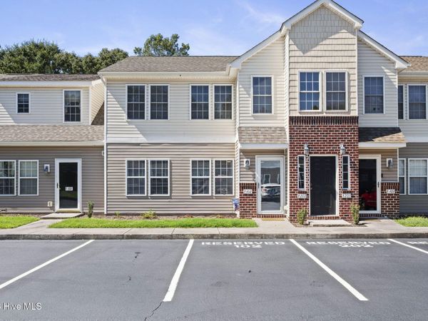 4513 Country Club Road, Unit F102, Morehead City, NC 28557