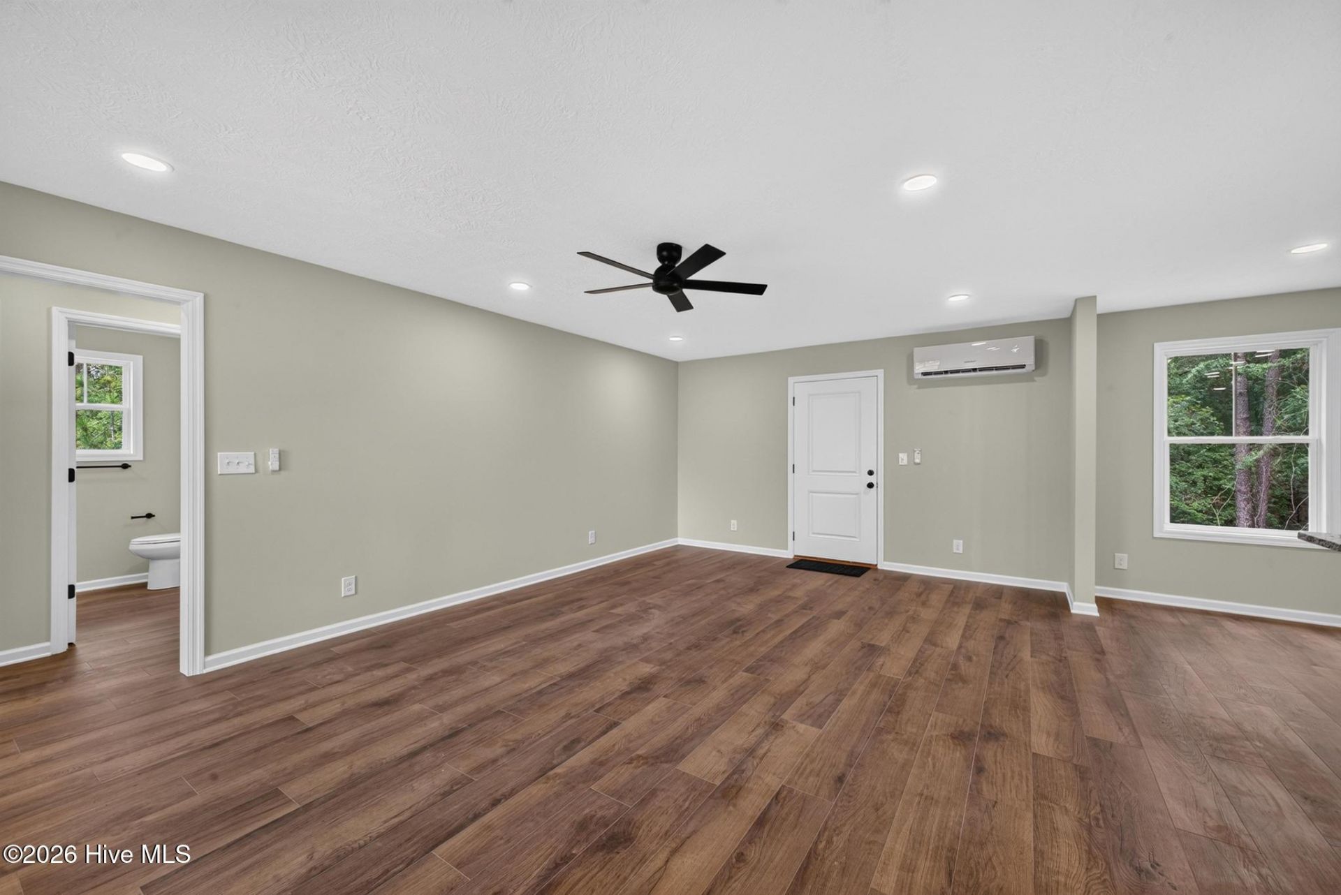 313 Fairway Drive Photo 11