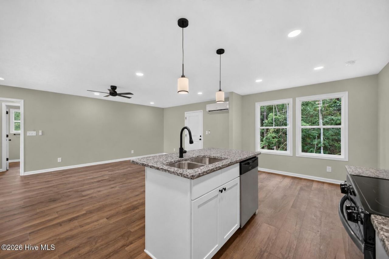 313 Fairway Drive Photo 18